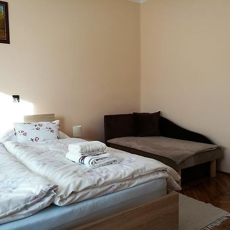 Fagyoengy Sarvar Exterior foto