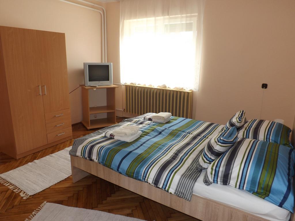 Fagyoengy Sarvar Quarto foto