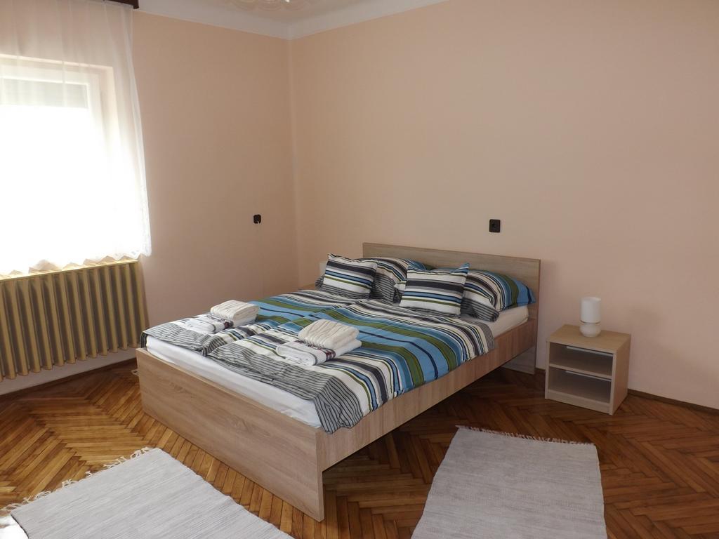 Fagyoengy Sarvar Quarto foto