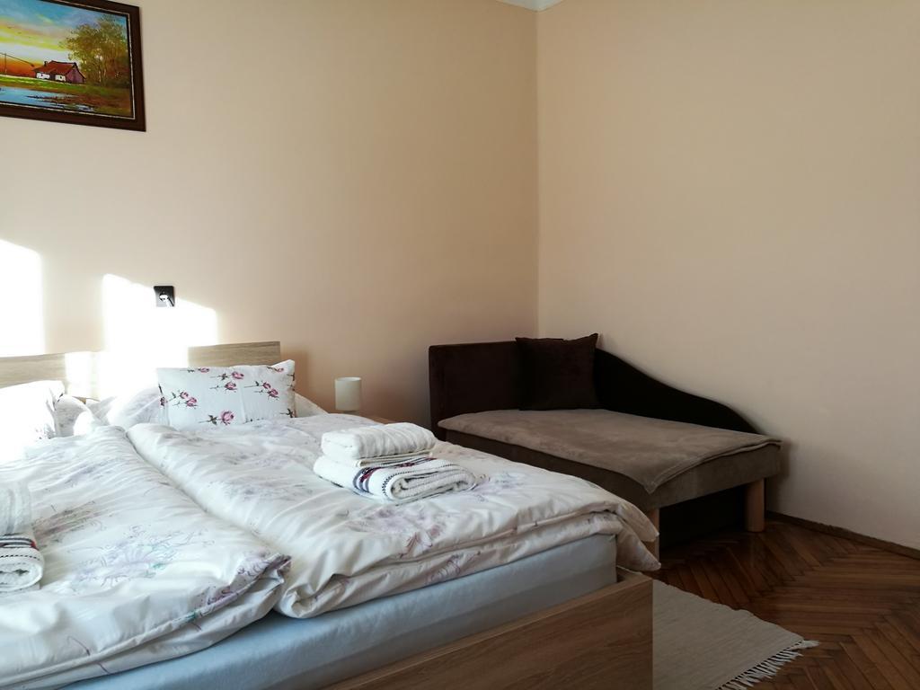 Fagyoengy Sarvar Exterior foto